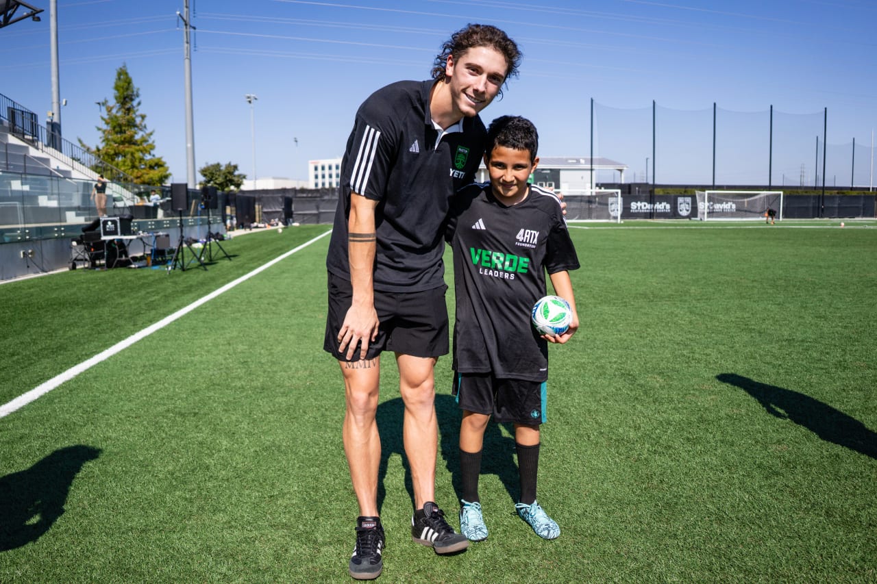 ATXFC_20251116_VLEndofYear_NG100568