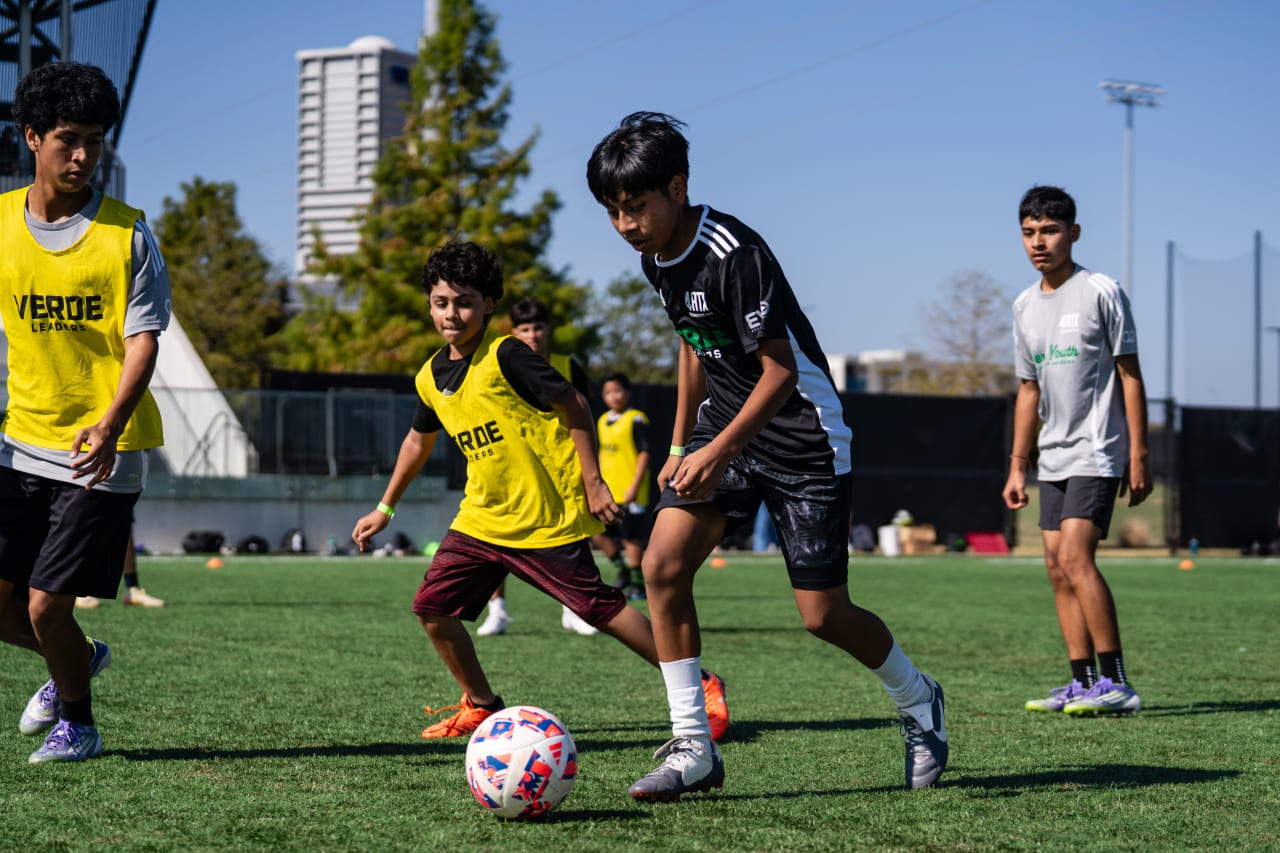 ATXFC_20251116_VLEndofYear_NG100445