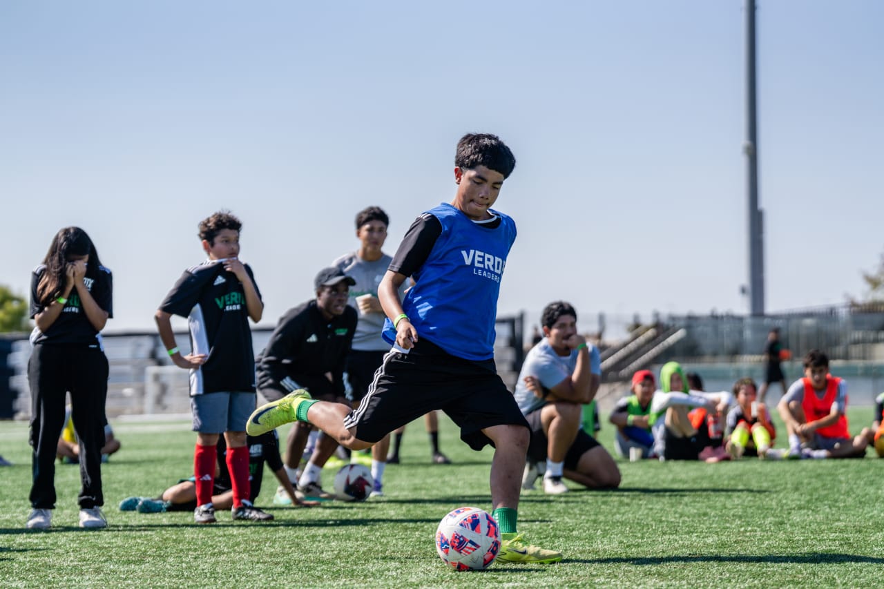 ATXFC_20251116_VLEndofYear_NG100536